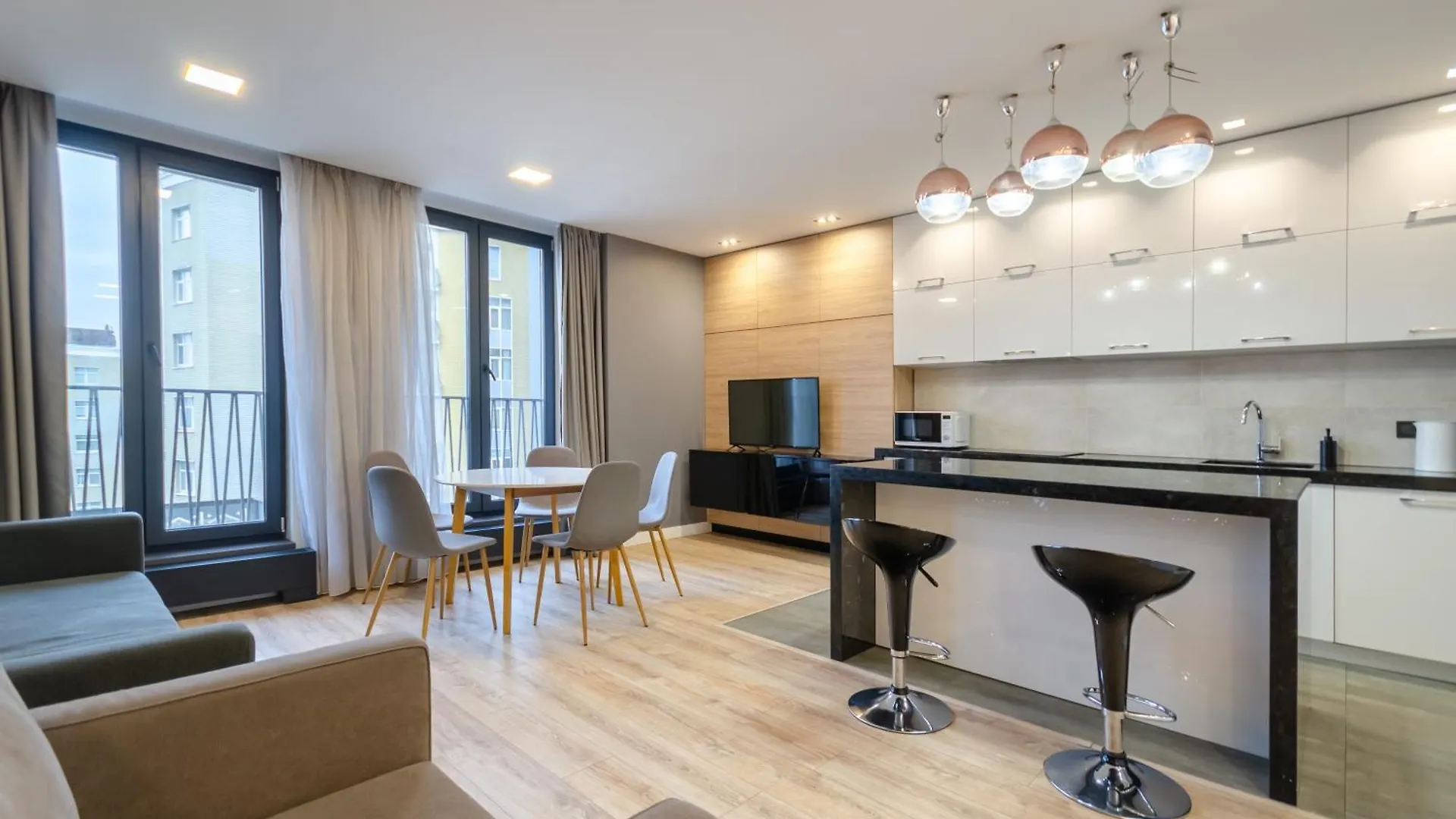 Petrovdom Apartments 20-216 In Rc New York Concept House, Antonovycha 74 Kijev 0*,  Ukrajna