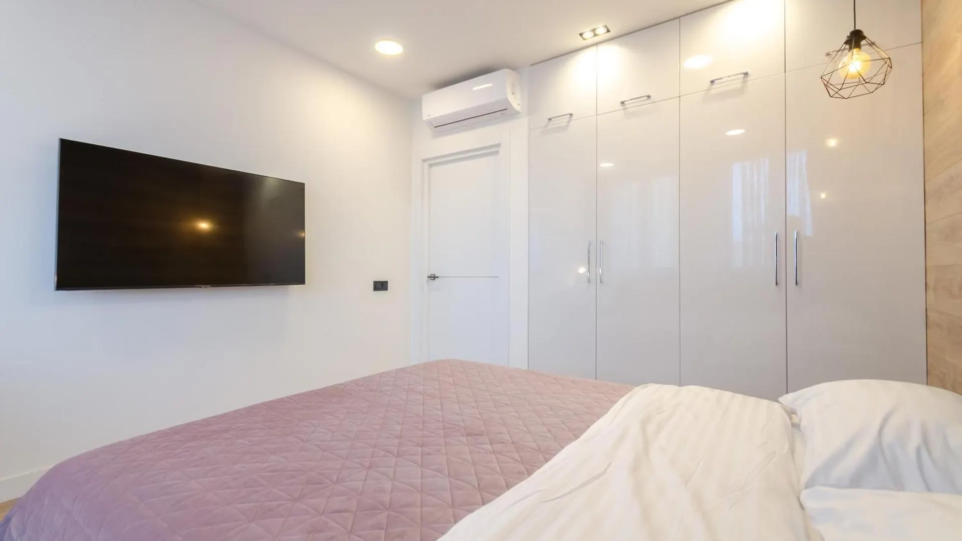 Petrovdom Apartments 20-216 In Rc New York Concept House, Antonovycha 74 Kyiv